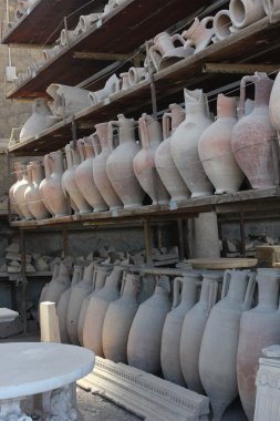 Pompei Roma amphoras