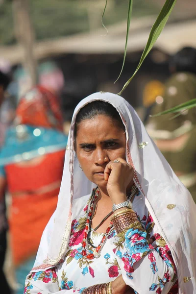 Indianerin auf Pushkar-Messe — Stockfoto