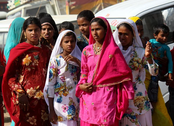 Schöne indische Mädchen auf der Pushkar-Messe, — Stockfoto