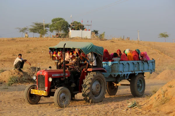 Indiani su un camion — Foto Stock