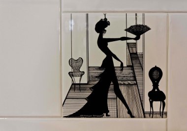 Woman'silhouette  in Ceramic clipart