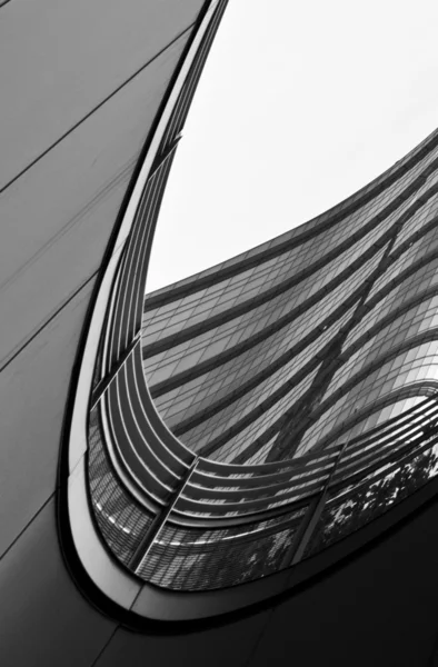 Milan'da bina Unicredit Kulesi