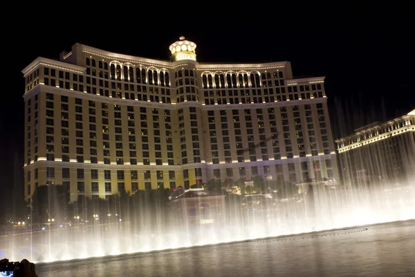 Bellagio waterworks, beautiful water games at night — Stock Photo, Image