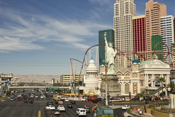 Day view of Las Vegas and its Statue of Liberty — Stock Photo, Image