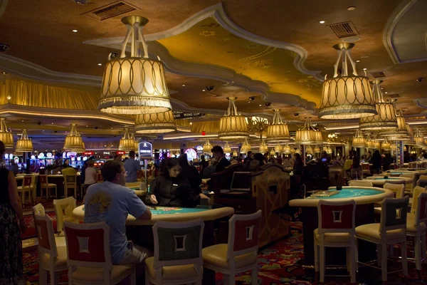 İnsanlar Las Vegas Casino oynamak