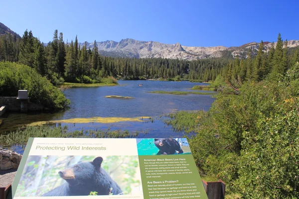 Landskapet i Mammoth Lakes, natursköna land i Kalifornien — Stockfoto