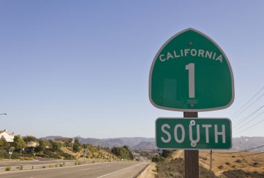 California 1 yol işareti
