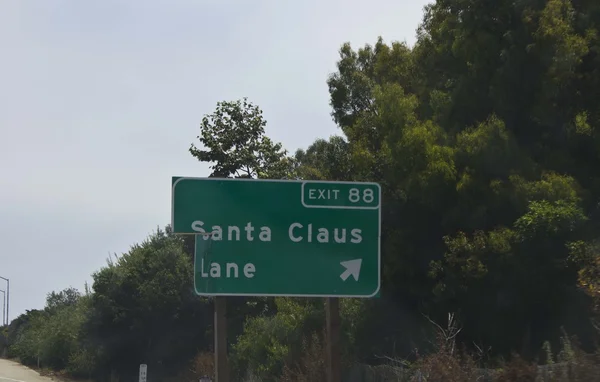 Santa Claus Lane na autostradę — Zdjęcie stockowe