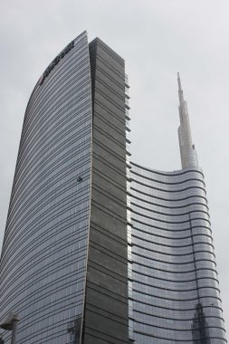 Milan'da bina Unicredit Kulesi