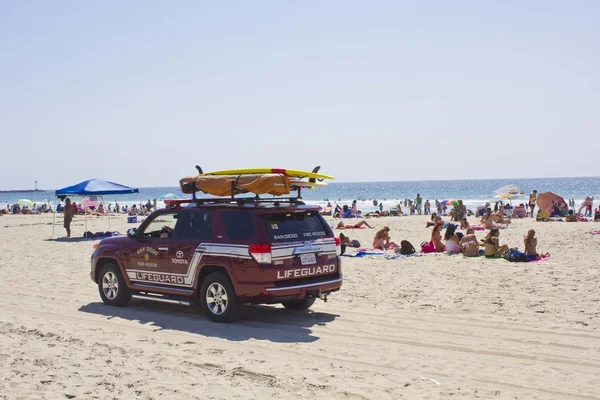 Veicolo bagnino a Mission Bay Beach — Foto Stock