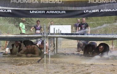 Teller altında geçen kişiden
