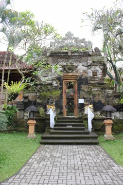 Kule Puri Saren Ubud içinde