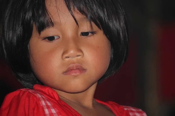 Retrato de una joven indonesia — Foto de Stock