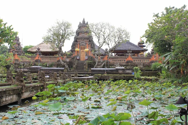 Templo Bali Saraswati em Bali — Fotografia de Stock