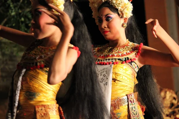 Bali dili geleneksel dans performansı — Stok fotoğraf