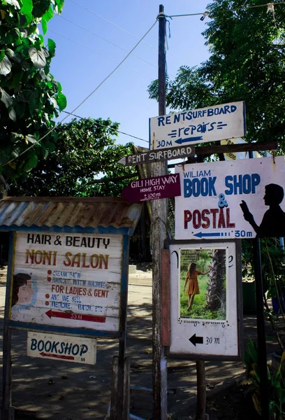 Semnal pe strada insulelor turistice Gili — Fotografie, imagine de stoc