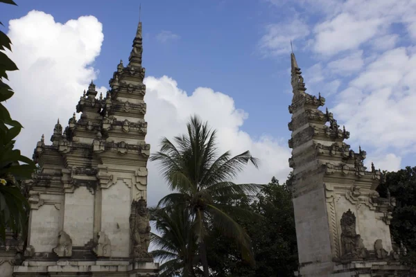 Kuta Beach main Gate — Stock Photo, Image