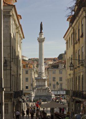 Pedro IV Lizbon Rossio Meydanı'nda sütun