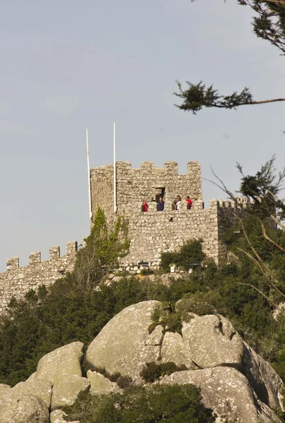 Vista general desde la parte inferior de la colina del Castillo de los Moros — Foto de Stock