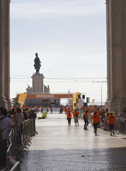 Ziellinie des Lissabon-Marathons 2014 — Stockfoto