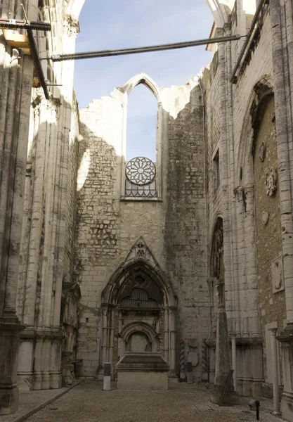 Dentro del Convento del Carmo en Lisboa — Foto de Stock