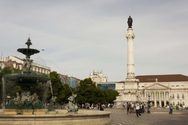 Lizbon 'daki Rossio Meydanı