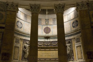 Colonnade ayrıntı içinde Roma'da Pantheon