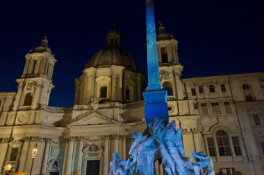 Mısır Dikilitaş ile dört Rivers Çeşmesi