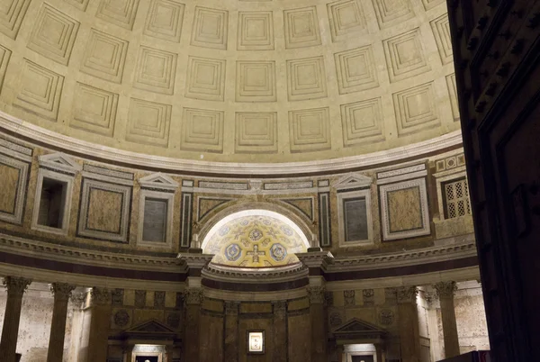 Pantheon interiors at night in Rome — Stock Photo, Image