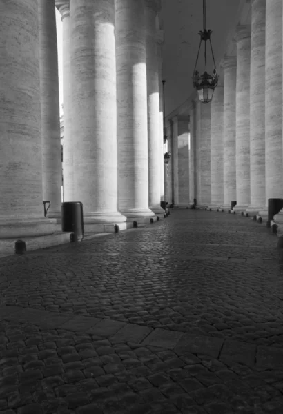 サンピエトロ寺院のドリス式の列柱 — ストック写真