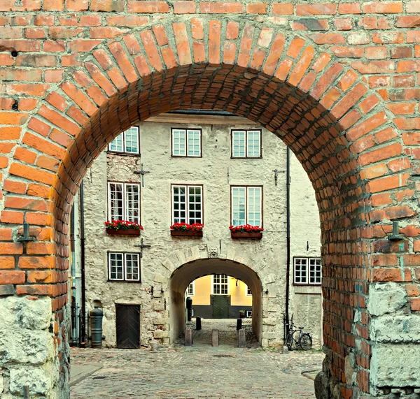 Middeleeuwse gebouwen in de oude stad van Riga, Letland — Stockfoto