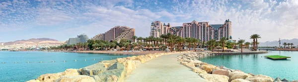 Panoramatický pohled na hlavní pláž Ejlat — Stock fotografie
