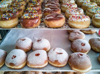 Hanuka bayramı için değişik tatlı çörekler.