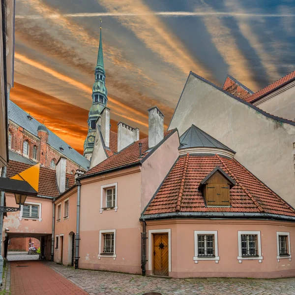 Die Kirche Sankt Peter Ist Eines Der Höchsten Mittelalterlichen Gebäude — Stockfoto