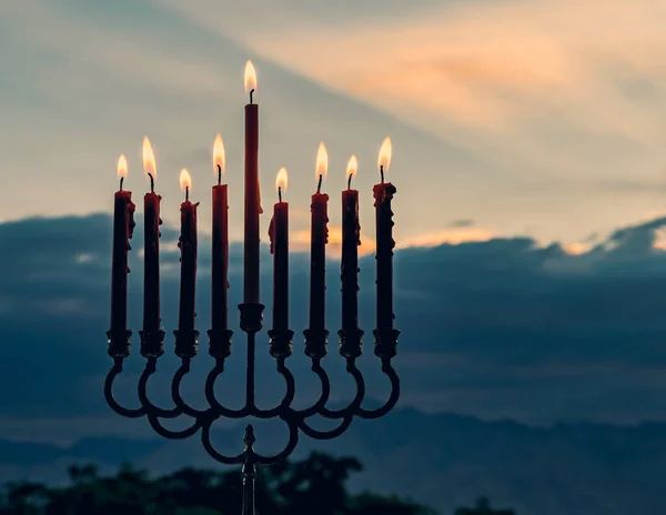 Luzes Brilhantes Velas Menorah São Símbolos Tradicionais Para Hanukkah Judaica — Fotografia de Stock