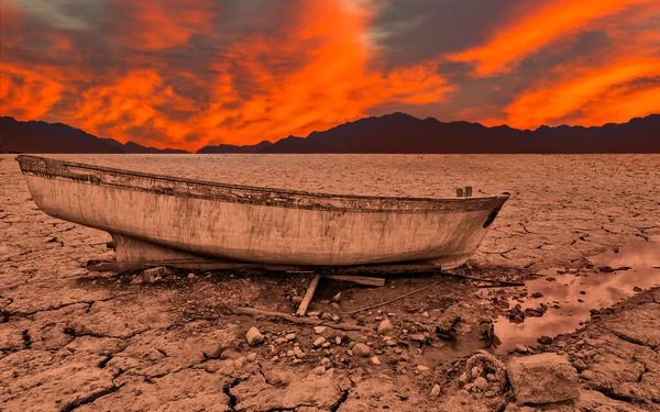 Antiguo Barco Pesquero Una Playa Del Mar Rojo Con Espectacular — Foto de Stock