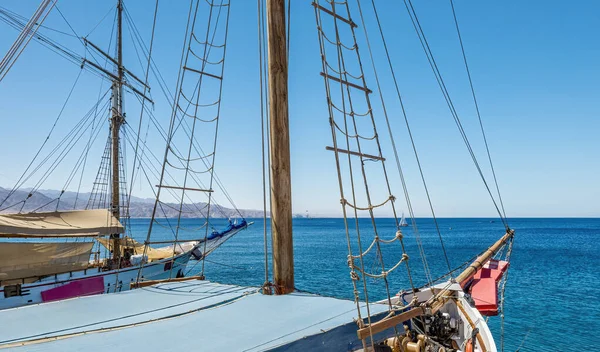 Ιστιοπλοϊκό Σκάφος Αναψυχής Στην Ερυθρά Θάλασσα Περιμένει Τους Τουρίστες — Φωτογραφία Αρχείου