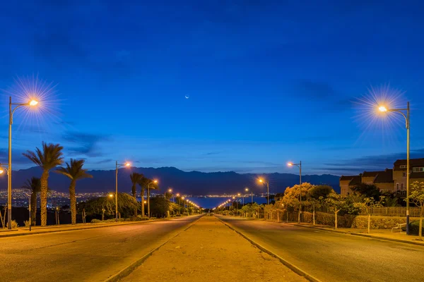 当地的街道跑到红海，以色列埃拉特 — 图库照片