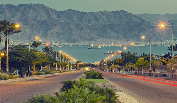 Local rua correndo para o mar vermelho, Eilat Israel — Fotografia de Stock