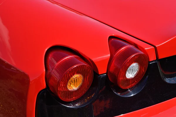 Frahemnt luxeauto met originele koplampen stop. (Identiteit, vi — Stockfoto