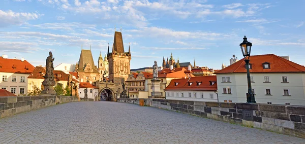 Magical view from Charles Bridge to Old Town in Prague, Czech Re — Stock Photo, Image