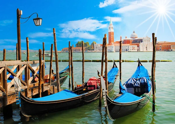 Two gondolas in Venice — Stock Photo, Image