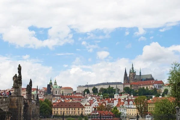 View of the old town in Prague (Czech Republic, Europe) with spa — Stock Photo, Image