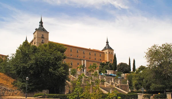 Toledo, İspanya Sarayı manzarası — Stok fotoğraf