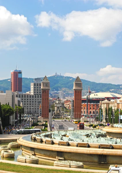 Barcelona, Spanje - augustus 12: panoramisch uitzicht over barcelona cityfr — Stockfoto