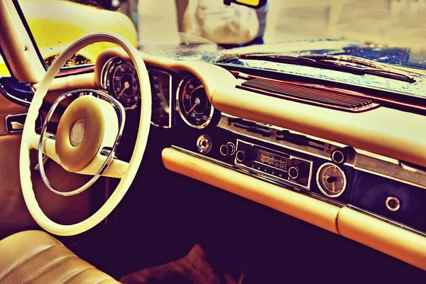 Fragment retro car dashboard. vintage style — Stock Photo, Image
