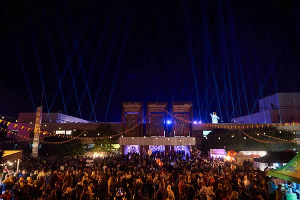 sahne, sahne ışıkları ve dumanlı