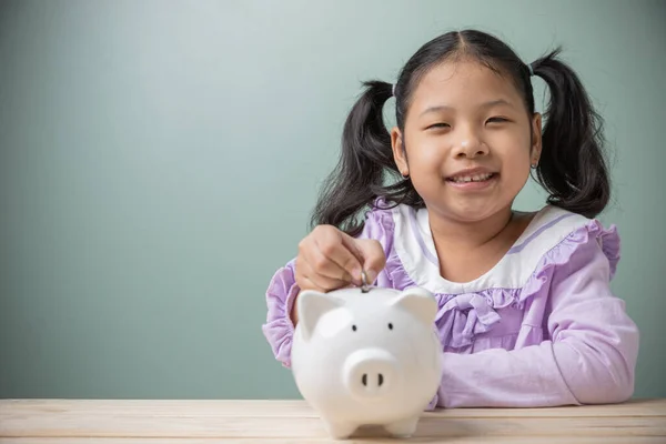 Ideias Para Economizar Dinheiro Para Educação Uso Futuro Uma Menina — Fotografia de Stock