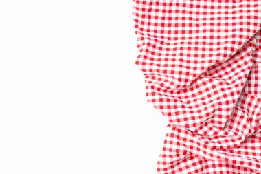 Soyut doku üst görünüm kumaş kırmızı ve beyaz kareli beyaz arkaplan üzerinde kopya alanı ile izole. Menü yemek restoranları için bez masa örtüsü..