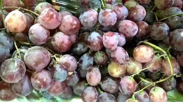 Вид Крупным Планом Плодов Винограда Красного Цвета — стоковое фото
